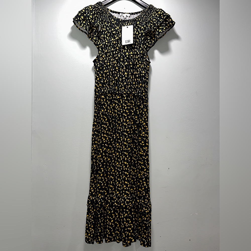 DR2 by Daniel Rainn, women’s maxi dress with lemon pattern. Size large
